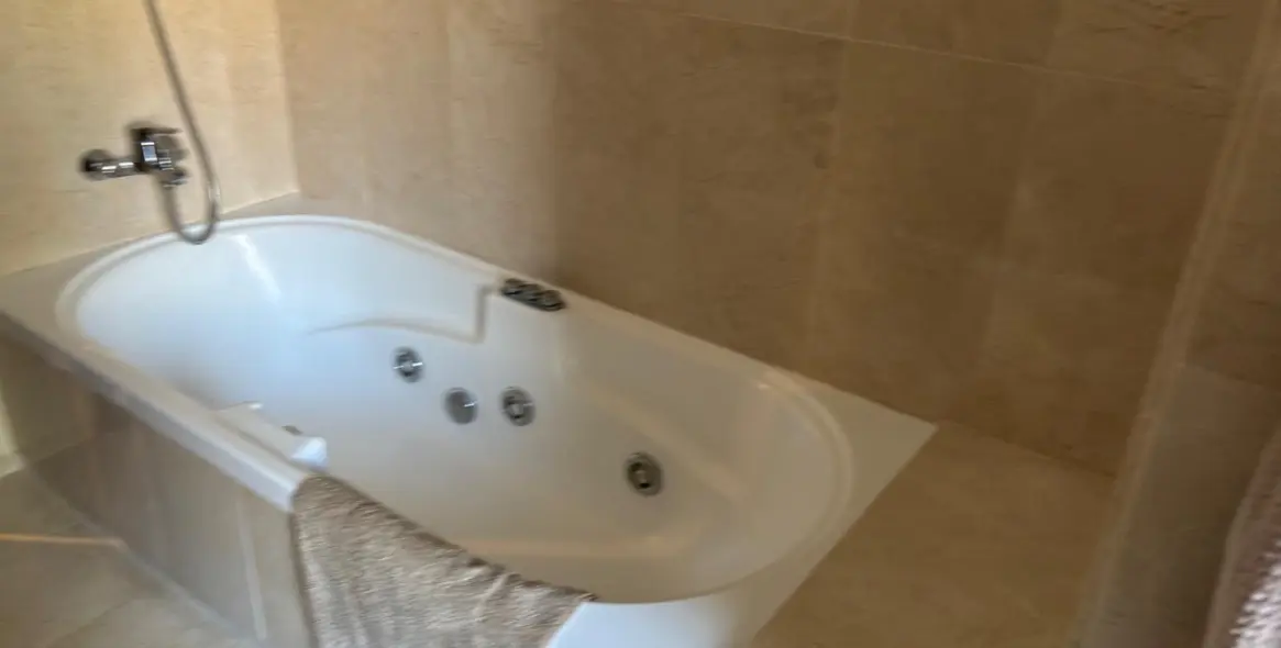 Long-term rent of ground floor apartment in Río Real 13