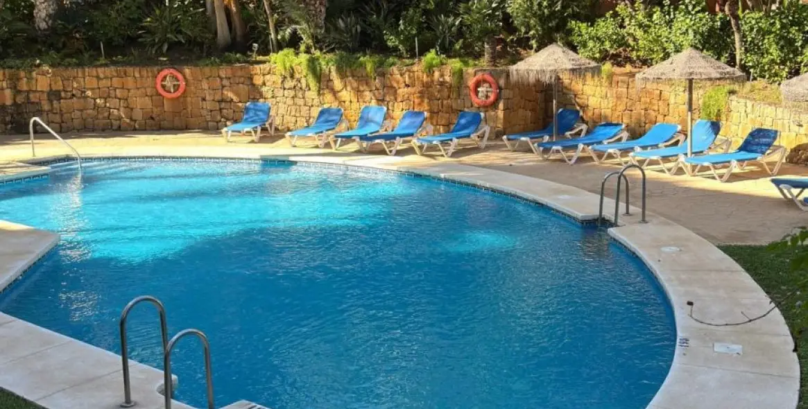 Long-term rent of ground floor apartment in Río Real 20