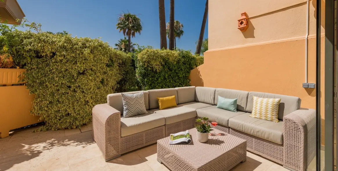 Long-term rent of middle floor apartment in Nueva Andalucía 5