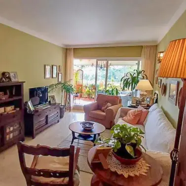 Sale of ground floor apartment in Elviria