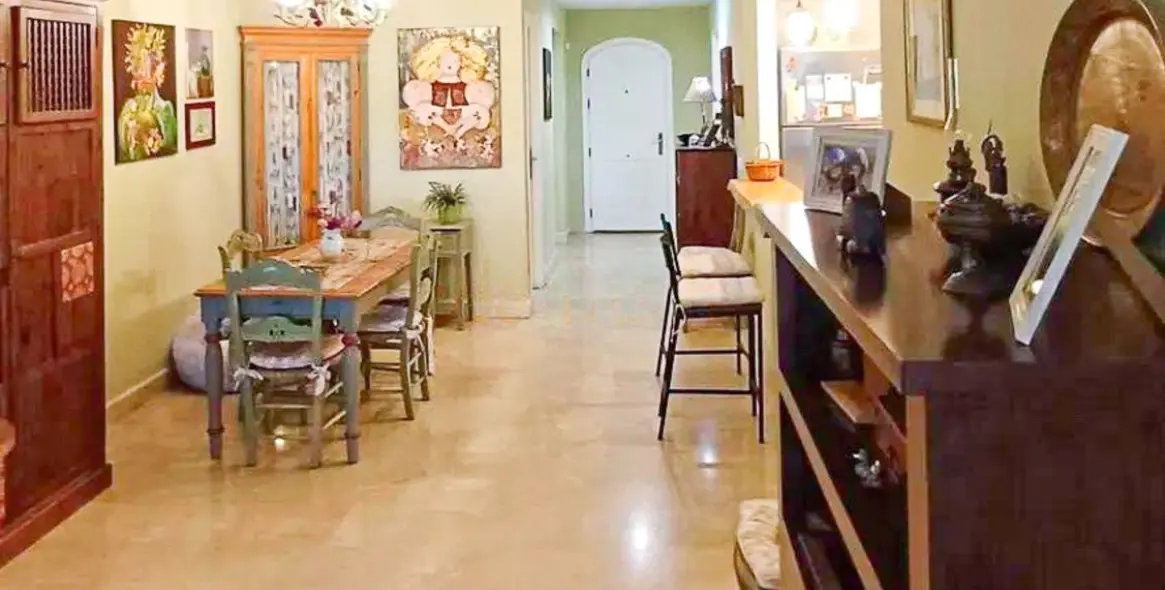 Sale of ground floor apartment in Elviria 5