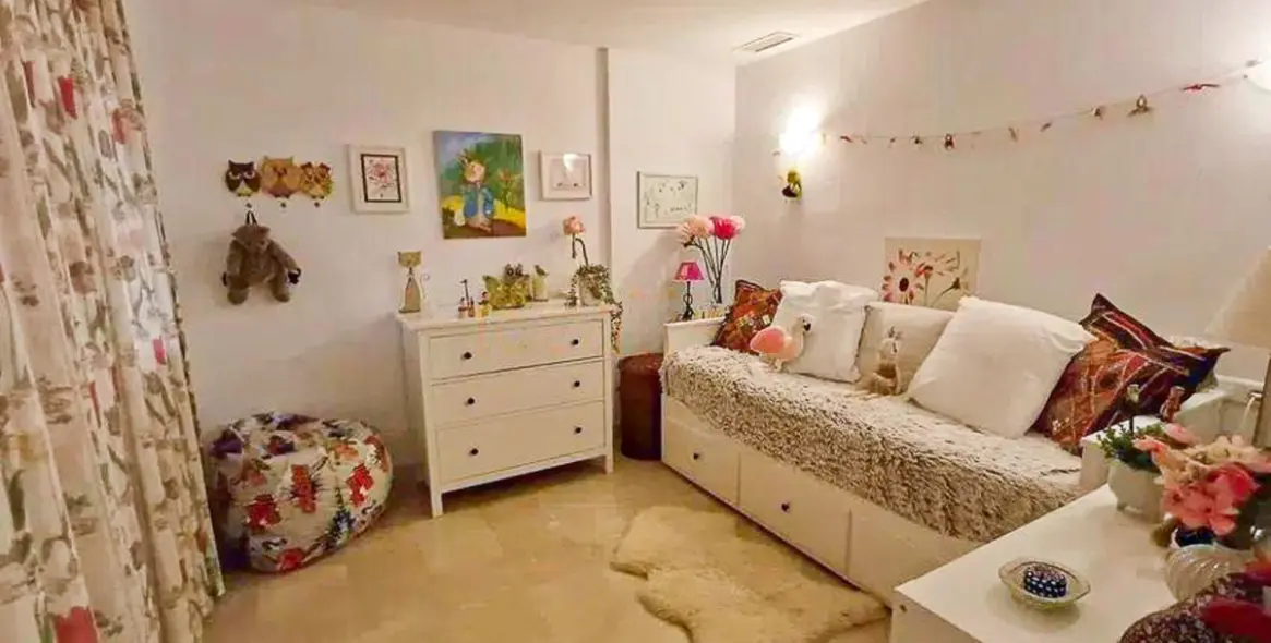 Sale of ground floor apartment in Elviria 14