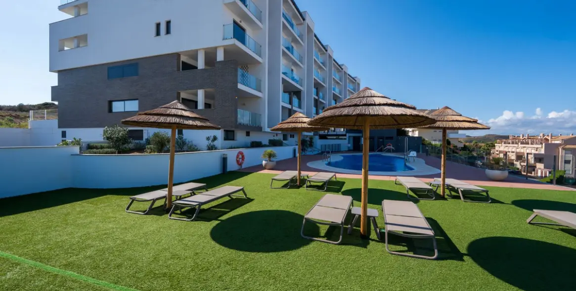 Продажа апартаментов на первом этаже в La Duquesa 1