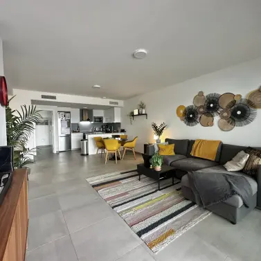 Продажа апартаментов на первом этаже в La Duquesa