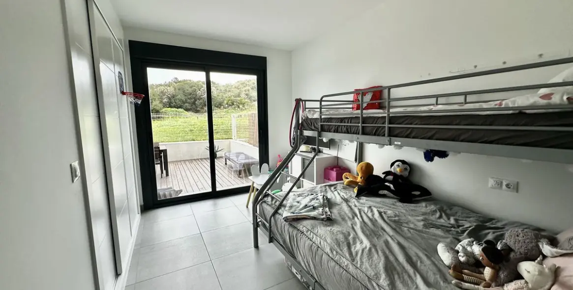 Продажа апартаментов на первом этаже в La Duquesa 11