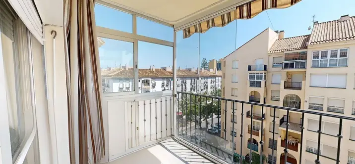 Продажа апартаментов на среднем этаже в Fuengirola 0