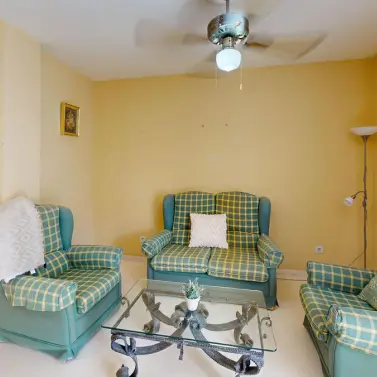 Продажа апартаментов на среднем этаже в Fuengirola