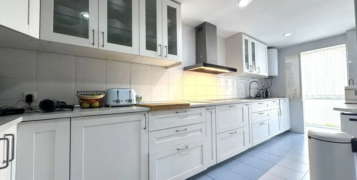 Продажа апартаментов на первом этаже в Nueva Andalucía 4