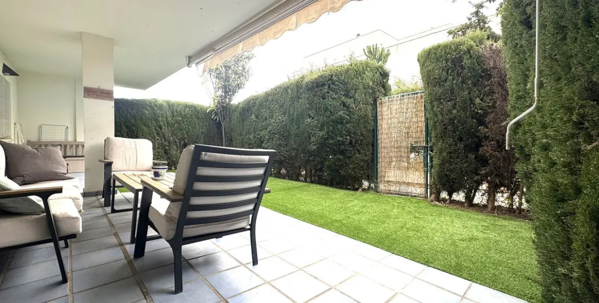 Продажа апартаментов на первом этаже в Nueva Andalucía 5