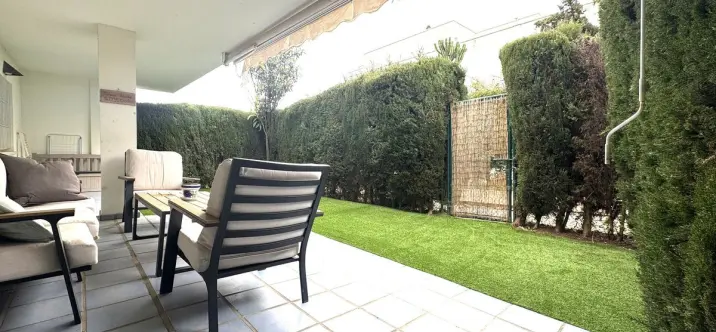 Продажа апартаментов на первом этаже в Nueva Andalucía 4