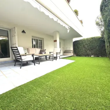 Продажа апартаментов на первом этаже в Nueva Andalucía