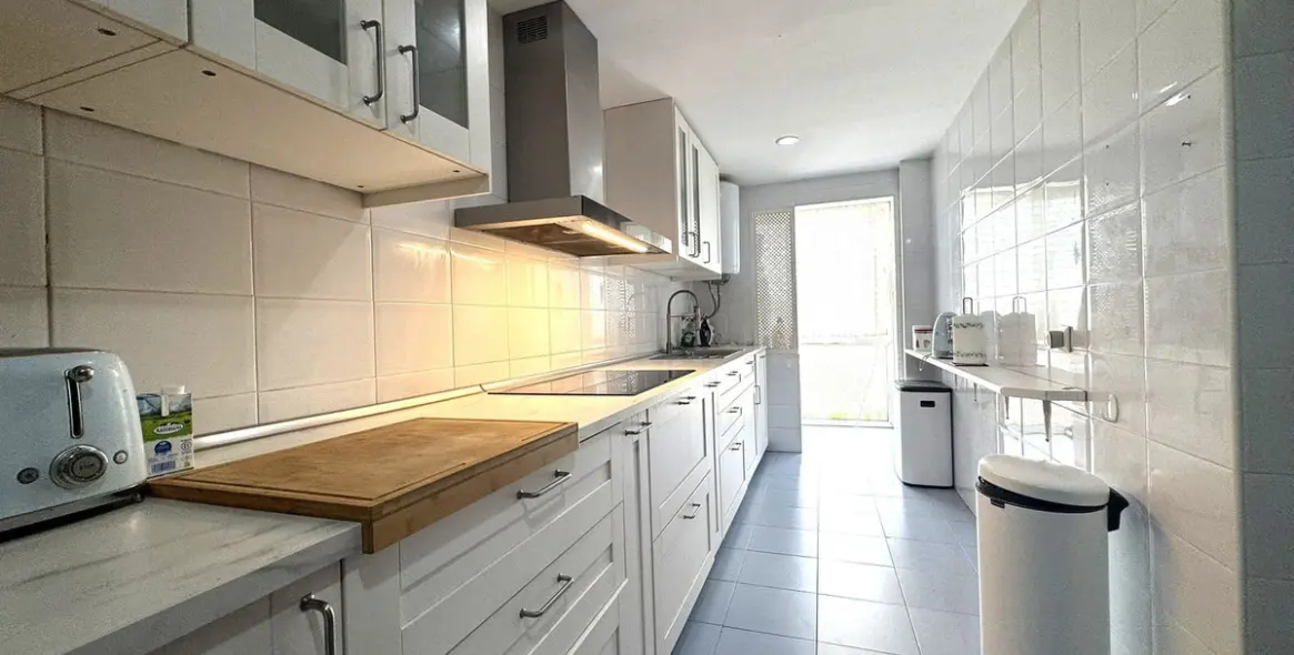 Продажа апартаментов на первом этаже в Nueva Andalucía 8