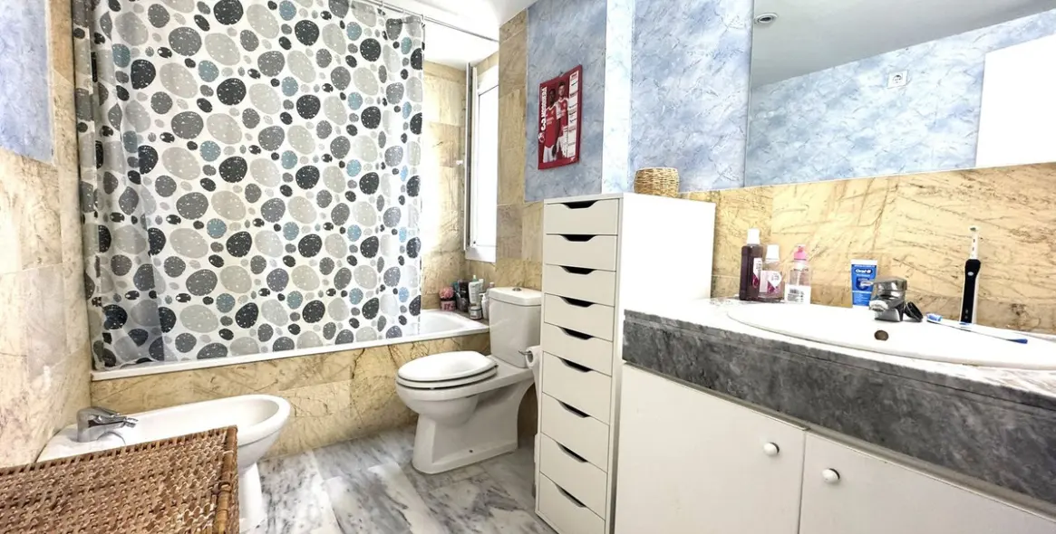 Продажа апартаментов на первом этаже в Nueva Andalucía 15