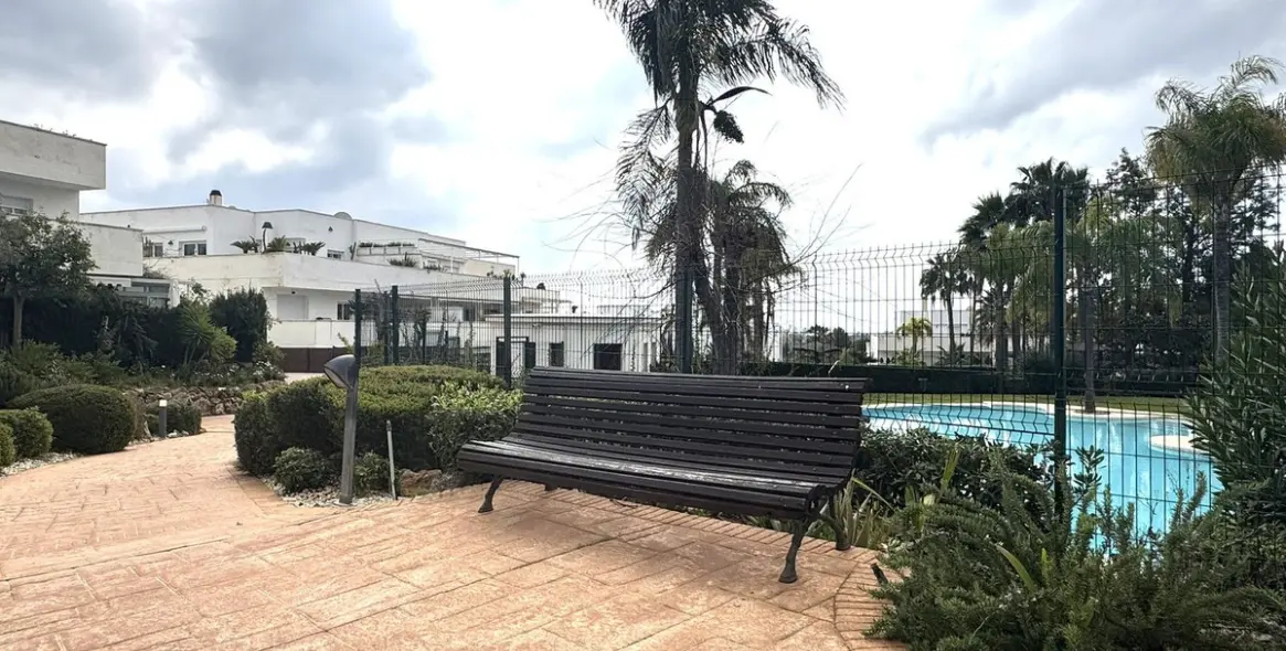 Продажа апартаментов на первом этаже в Nueva Andalucía 18