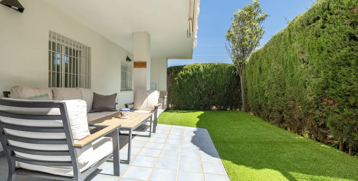 Продажа апартаментов на первом этаже в Nueva Andalucía 23