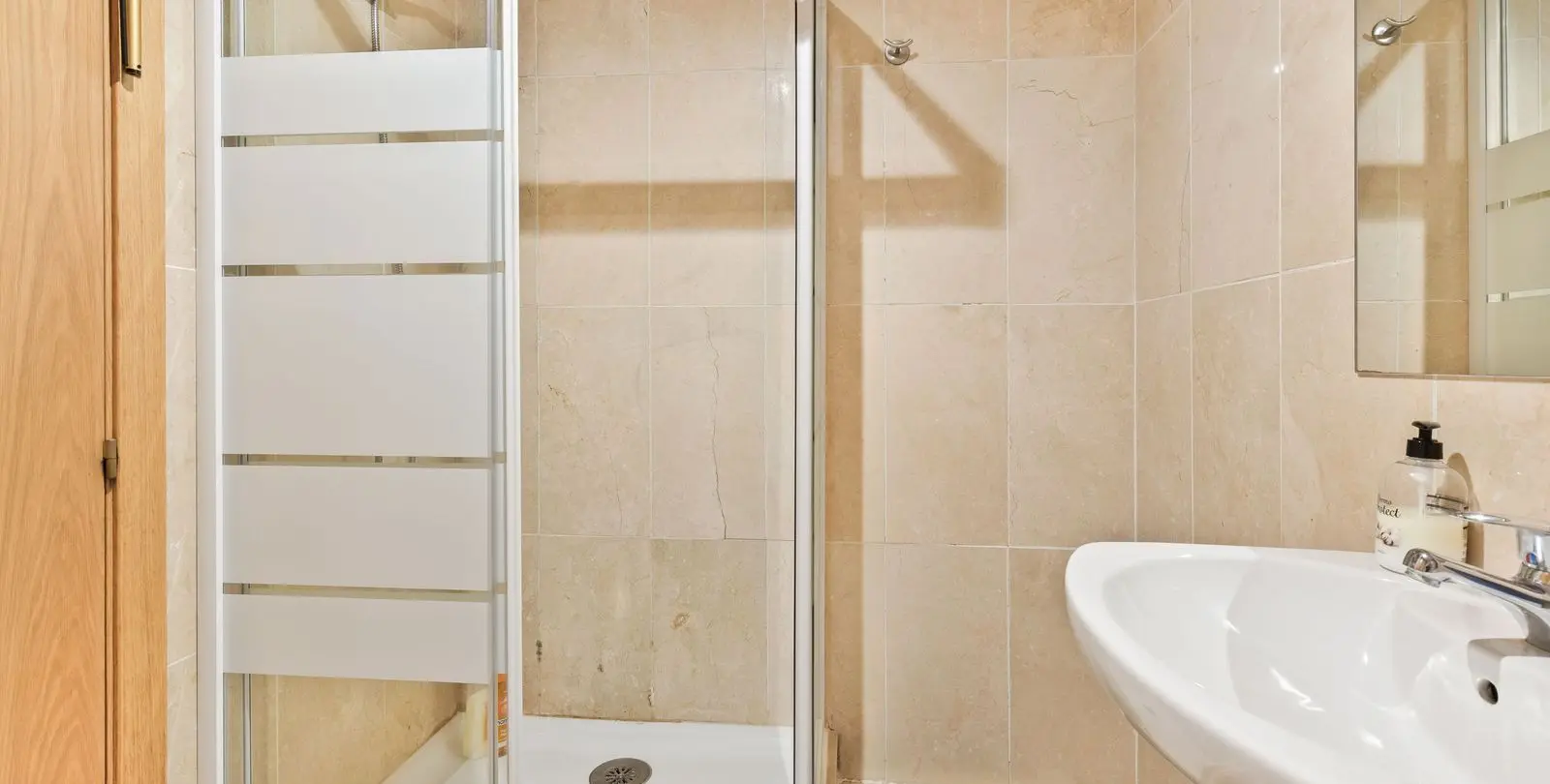 Продажа апартаментов на среднем этаже в Estepona 20