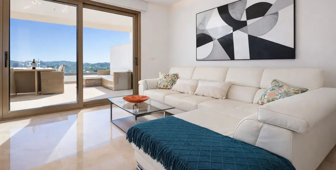 Sale of townhouse in La Cala Golf 1