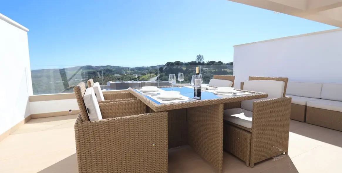 Sale of townhouse in La Cala Golf 6