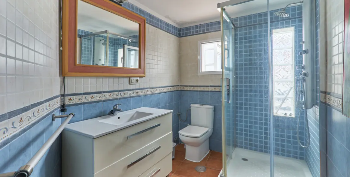 Sale of hotel in Marbella 19