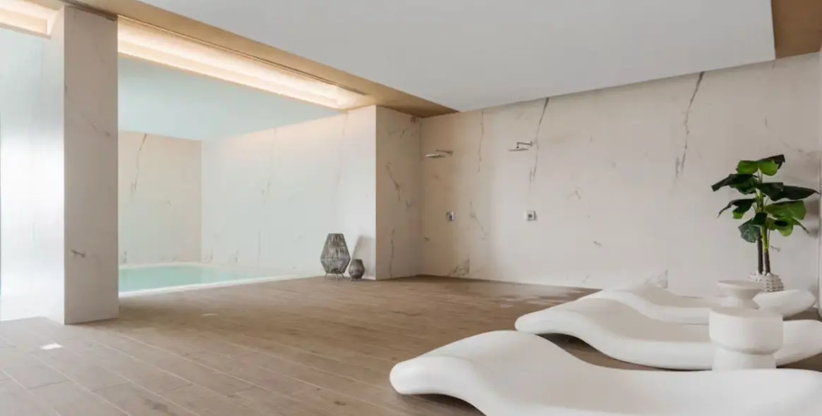 Sale of penthouse in Selwo 17