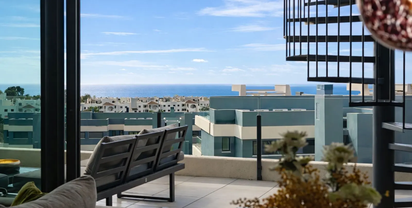 Sale of penthouse in Estepona 7