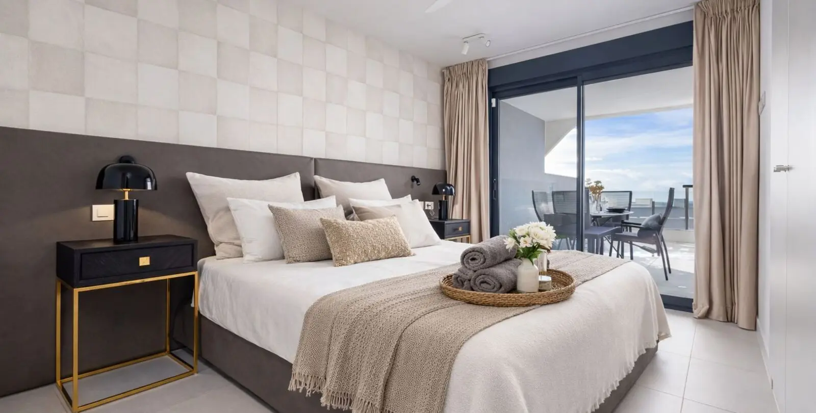 Sale of penthouse in Estepona 9