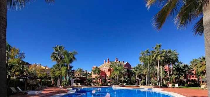 Sale of penthouse duplex in Puerto Banús 0