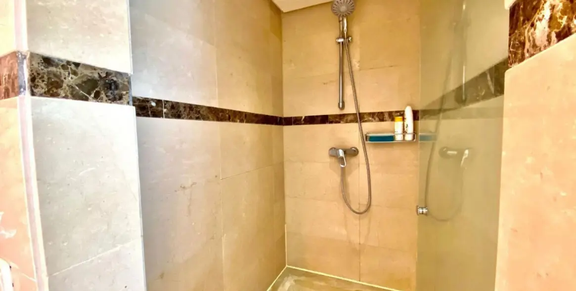 Venta de ático dúplex en Puerto Banús 11