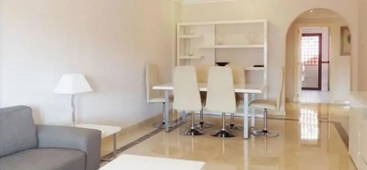 Продажа двухуровневого пентхауса в Puerto Banús 4