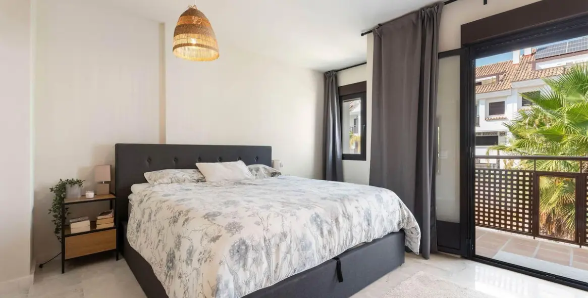 Продажа дома на две семьи в Riviera del Sol 10