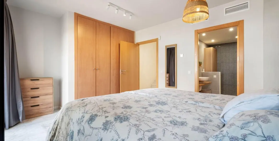 Продажа дома на две семьи в Riviera del Sol 12