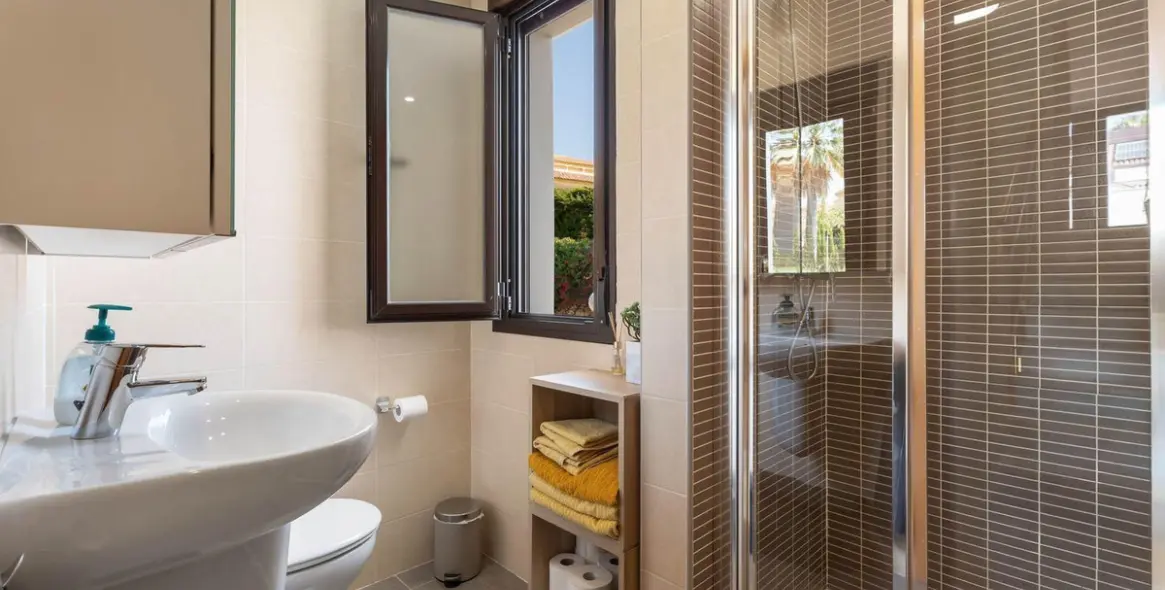 Продажа дома на две семьи в Riviera del Sol 17