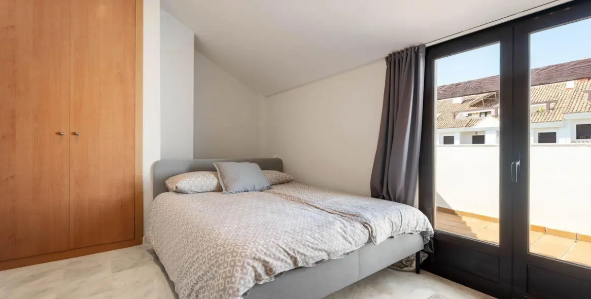 Продажа дома на две семьи в Riviera del Sol 22