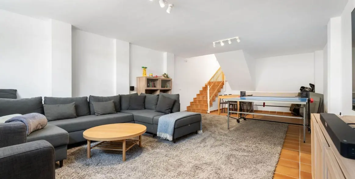 Продажа дома на две семьи в Riviera del Sol 24