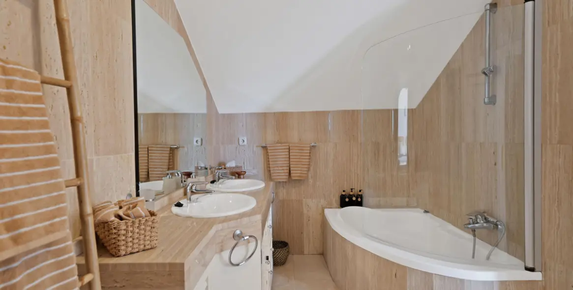 Long-term rent of ground floor apartment in Marbella 26