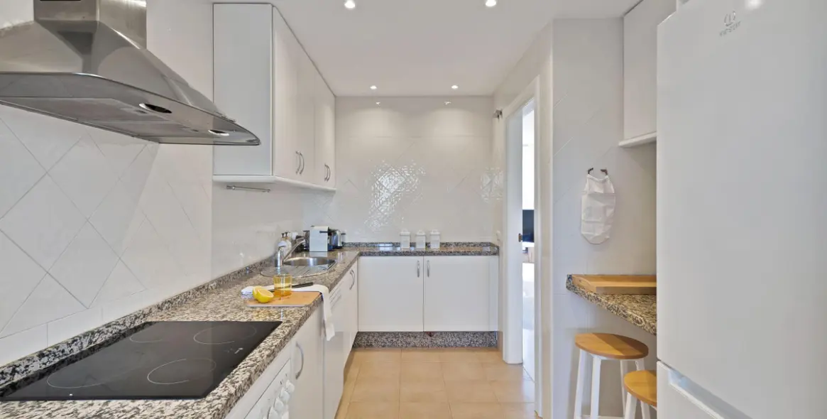 Long-term rent of ground floor apartment in Marbella 30