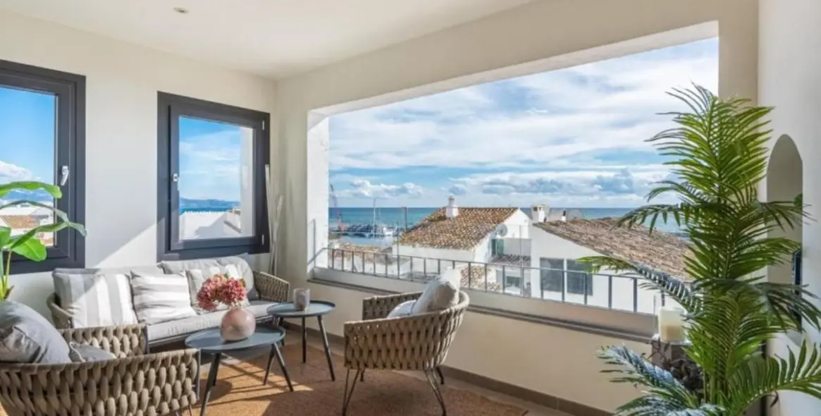 Long-term rent of middle floor apartment in Puerto Banús 1