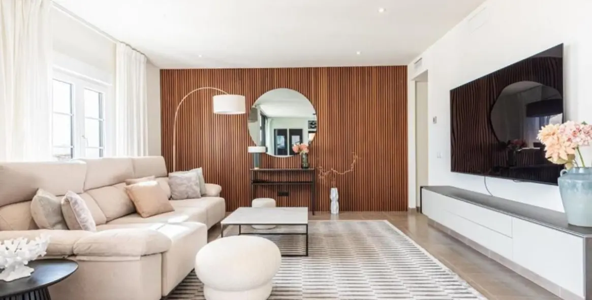 Long-term rent of middle floor apartment in Puerto Banús 3