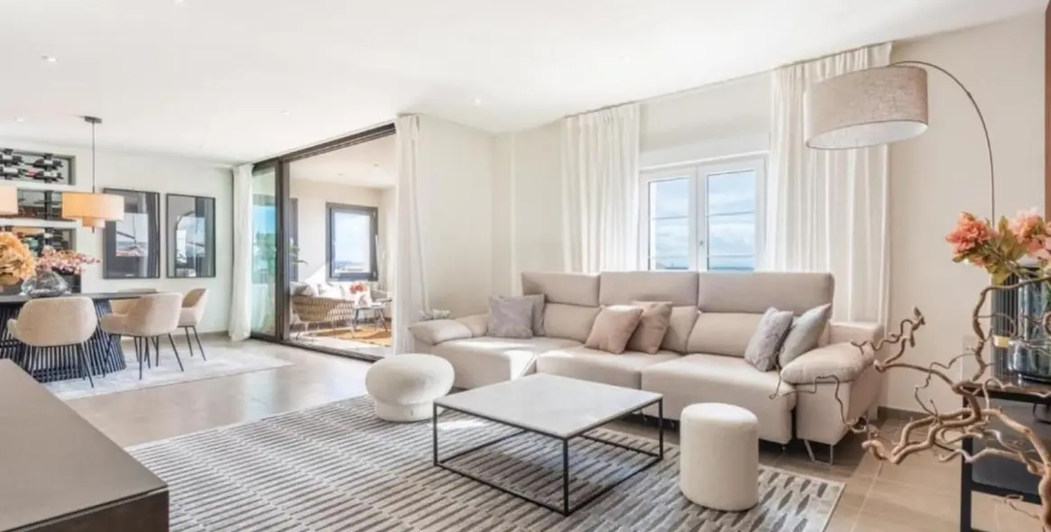 Long-term rent of middle floor apartment in Puerto Banús 4