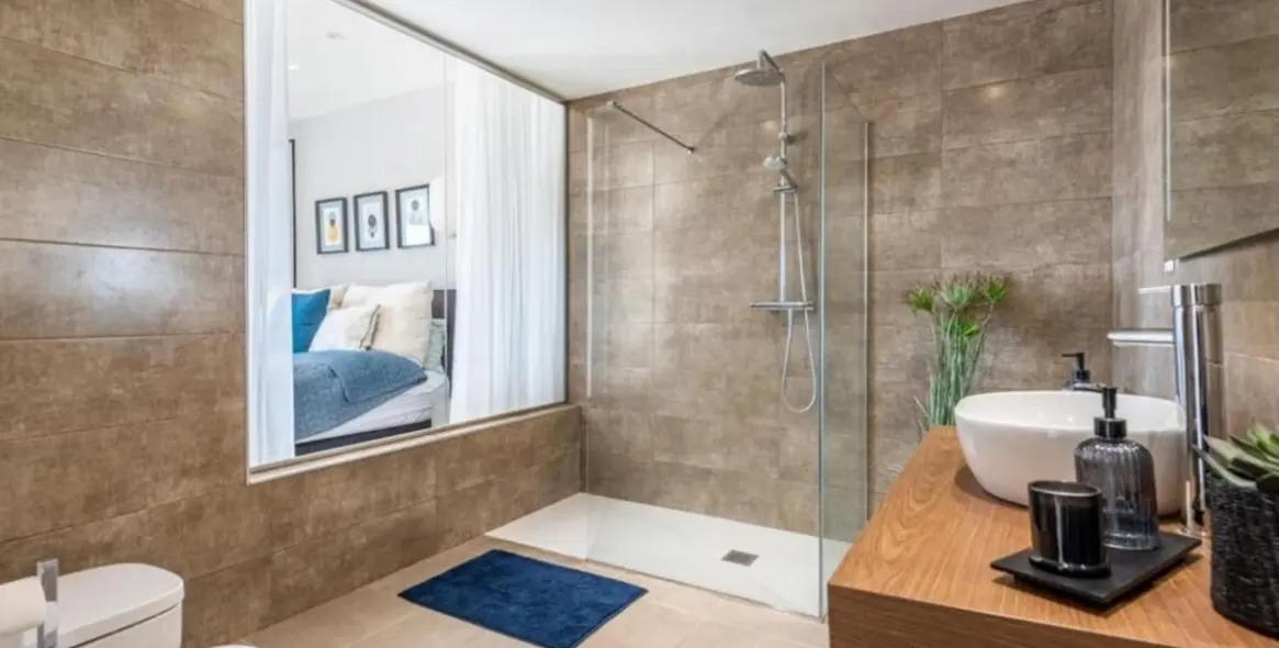 Long-term rent of middle floor apartment in Puerto Banús 14