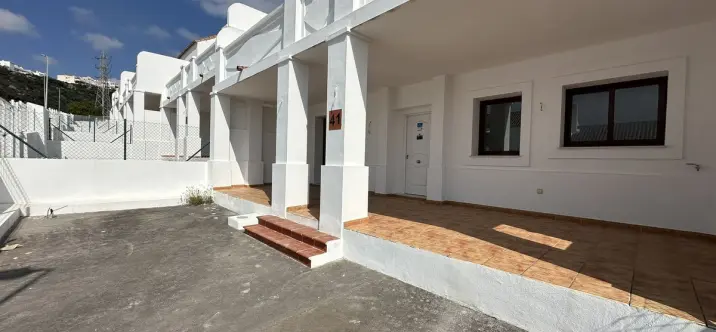 Продажа таунхауса в Doña Julia 0