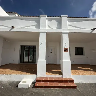 Продажа таунхауса в Doña Julia