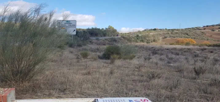 Venta de parcela residencial en Colmenar 2