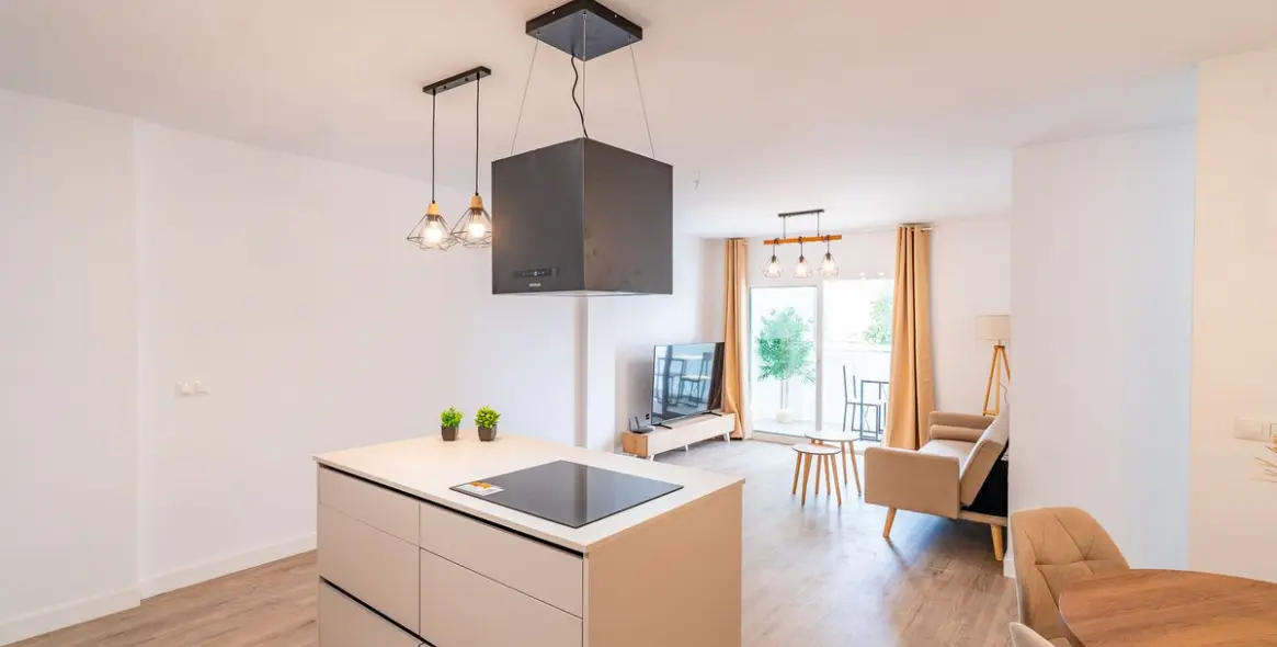 Sale of middle floor apartment in Los Boliches 1