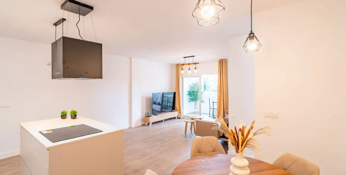 Sale of middle floor apartment in Los Boliches 2