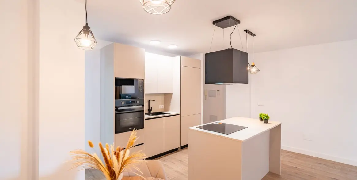 Sale of middle floor apartment in Los Boliches 3