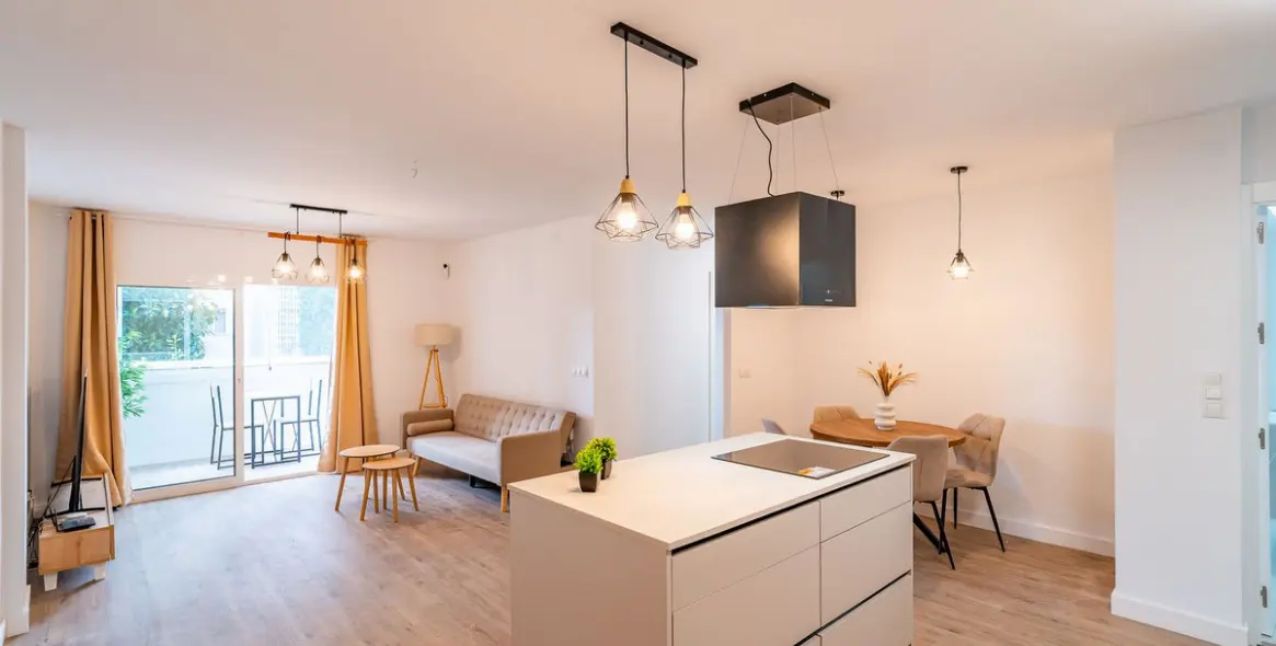 Sale of middle floor apartment in Los Boliches 14