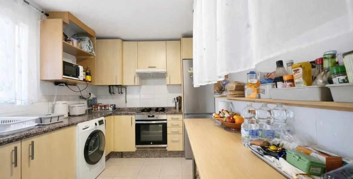 Sale of middle floor apartment in Guadalmina Alta 9