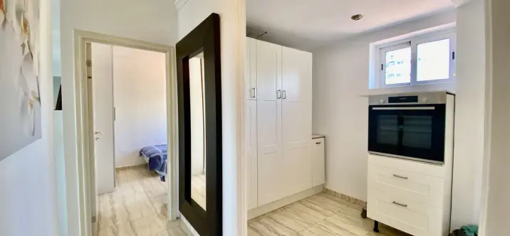 Sale of middle floor apartment in Benalmadena Costa 2