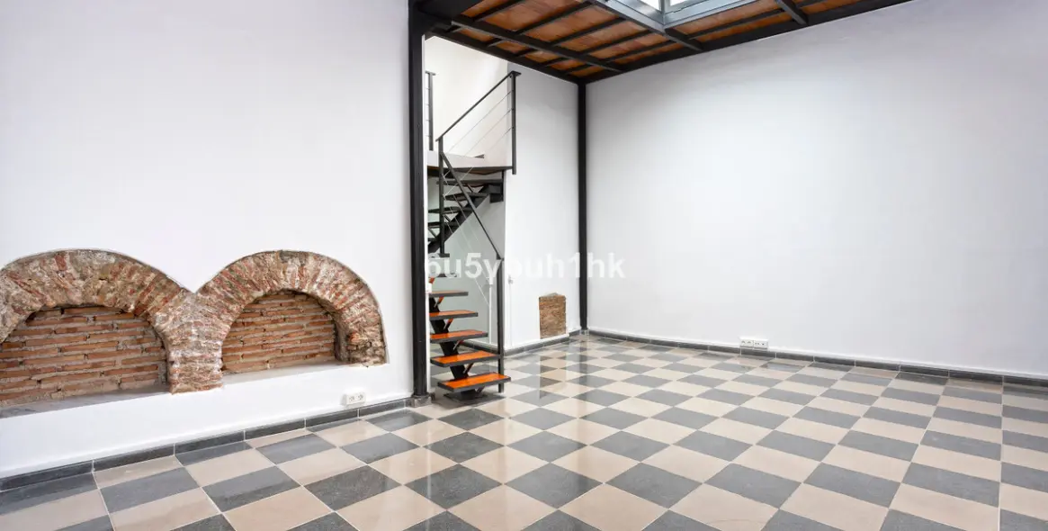 Продажа апартаментов на первом этаже в Málaga 4